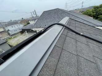 アスファルトシングル屋根の棟部分